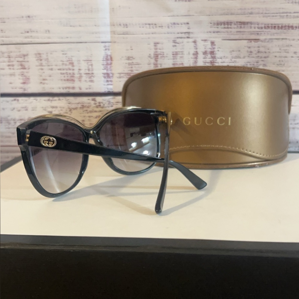 Gucci Sunglasses - Picture 3 of 6
